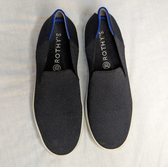 Navy Woman's Rothys Size 7-8.5 Rothys Original Slip On Sneaker - Picture 4 of 14
